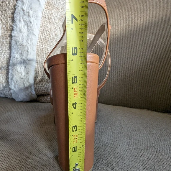 Maisiee Sandals - Picture 5 of 7